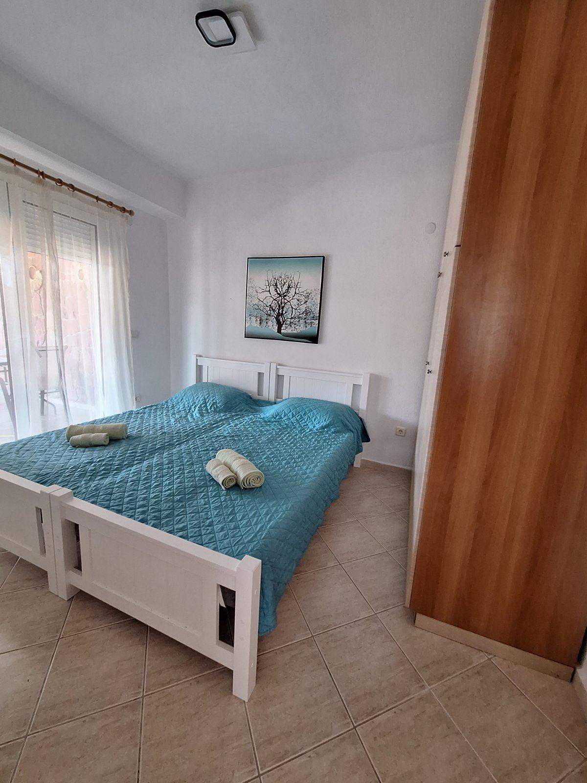 Bunterakis 1 double bedroom with wardrobe